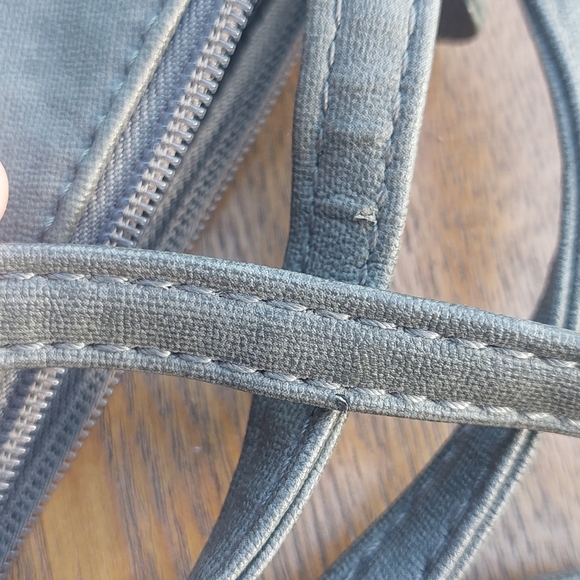 MultiSac Crossbody - Picture 13 of 15